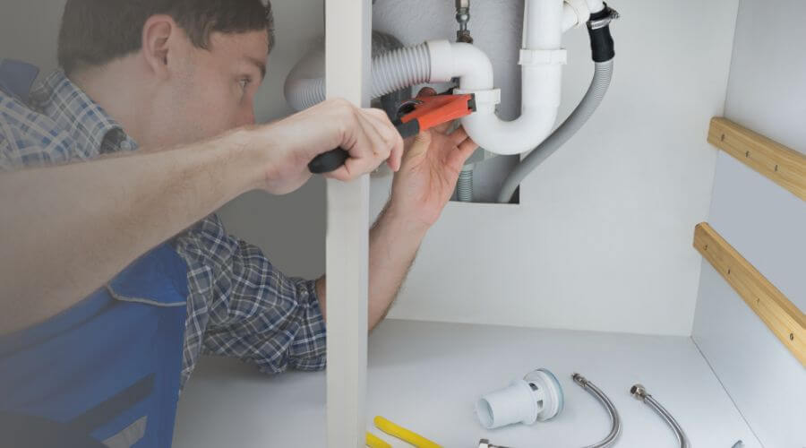 Professional Tankless Water Heater Installation in Leesburg, IN